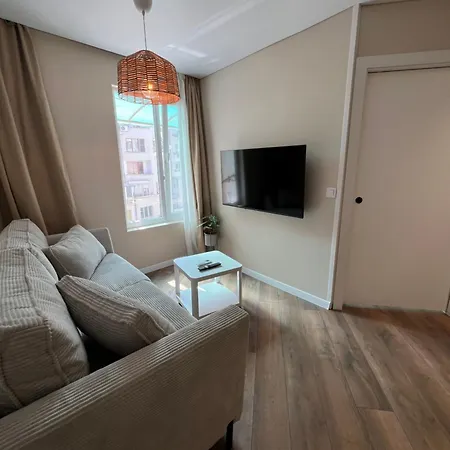 Lazur - 10min Walk To By Bulgarianhomes * Burgasz