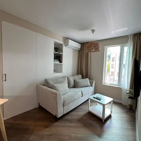 Lazur - 10min Walk To Appartement Burgas Stad