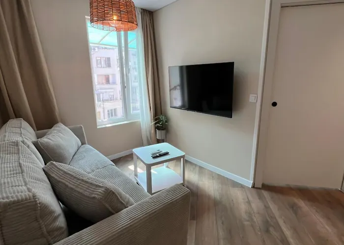 Lazur - 10min Walk To By Bulgarianhomes * Burgas