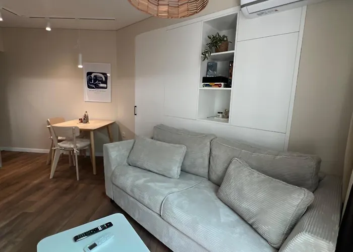 Lägenhet Lazur - 10min Walk To By Bulgarianhomes