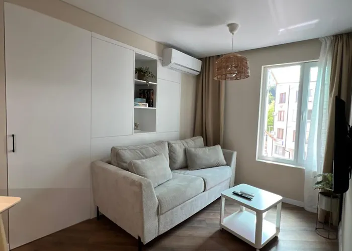 Lazur - 10min Walk To By Bulgarianhomes Apartman Burgasz