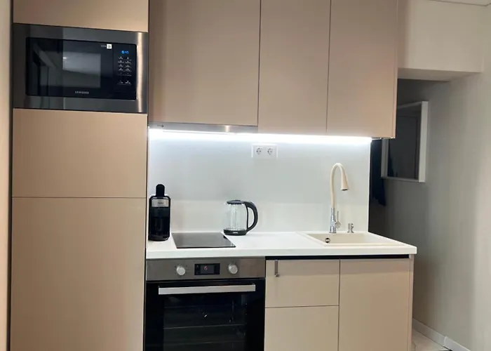 Apartman Lazur - 10min Walk To By Bulgarianhomes *