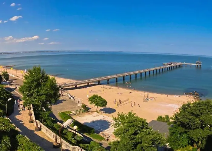 Lazur - 10min Walk To By Bulgarianhomes