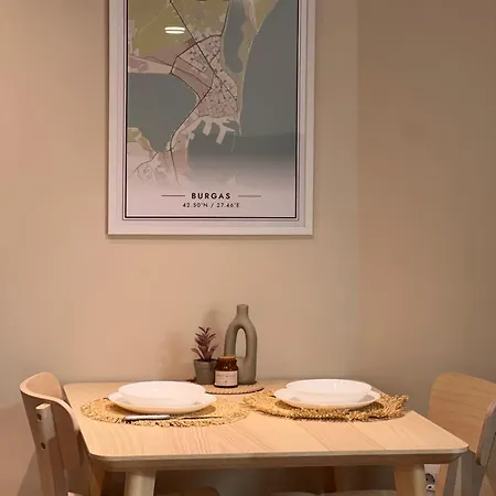 Lazur - 10min Walk To 아파트 *