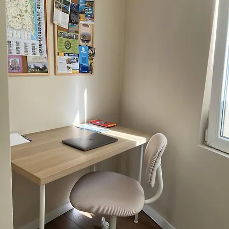 Lazur - 10min Walk To Apartment