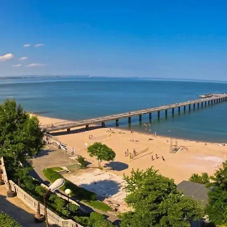 Lazur - 10min Walk To By Bulgarianhomes