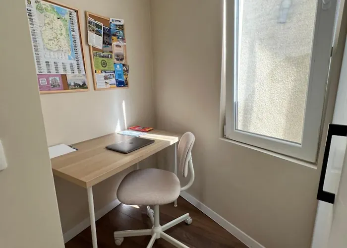 Apartament Lazur - 10min Walk To By Bulgarianhomes *